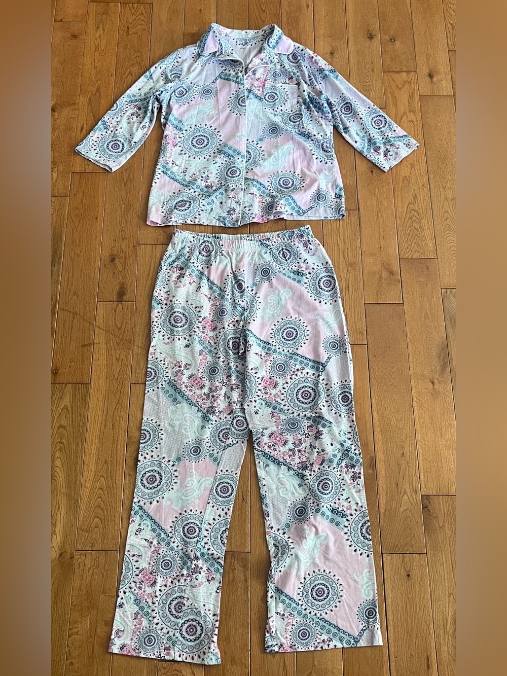 Kim Rogers Intimates Pink Paisley Print Pajama Set - Size Small